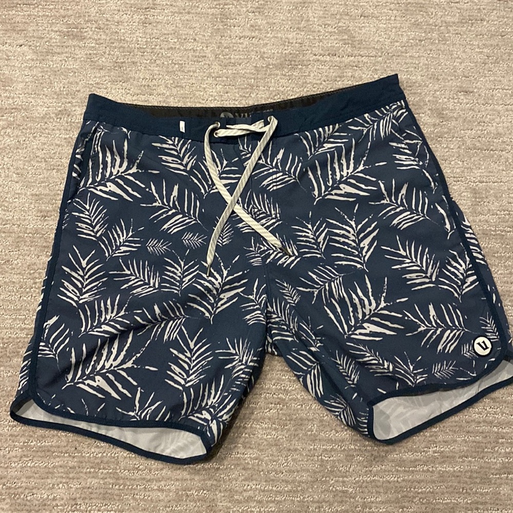 Vuori Swim Trunks 36